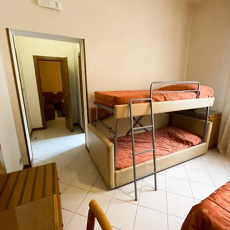 Garni Del ホテル 3*