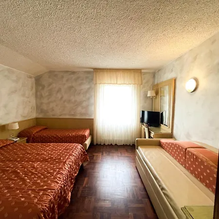Garni Del Hotel