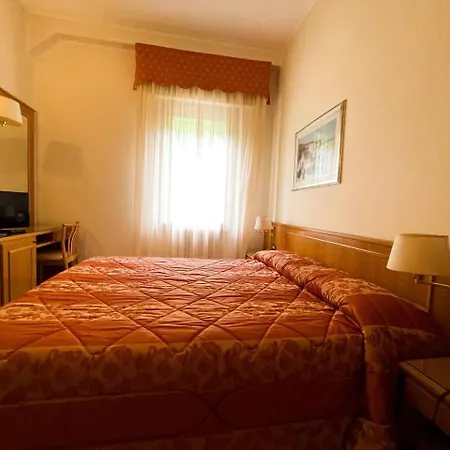 Garni Del Hotel