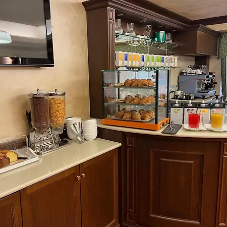 ホテル Garni Del 3*