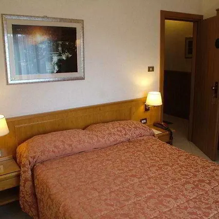 Garni Del Hotel 3*