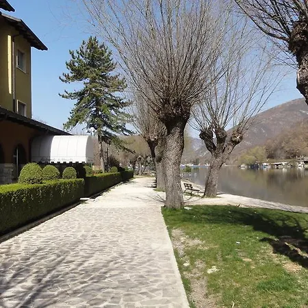 Garni Del